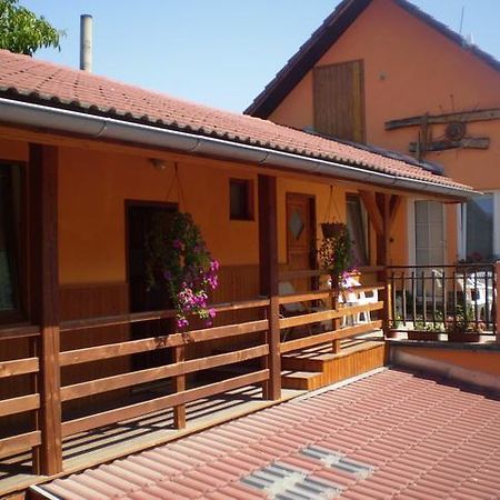 Penzion Adriana Hotel Roznava Exterior photo